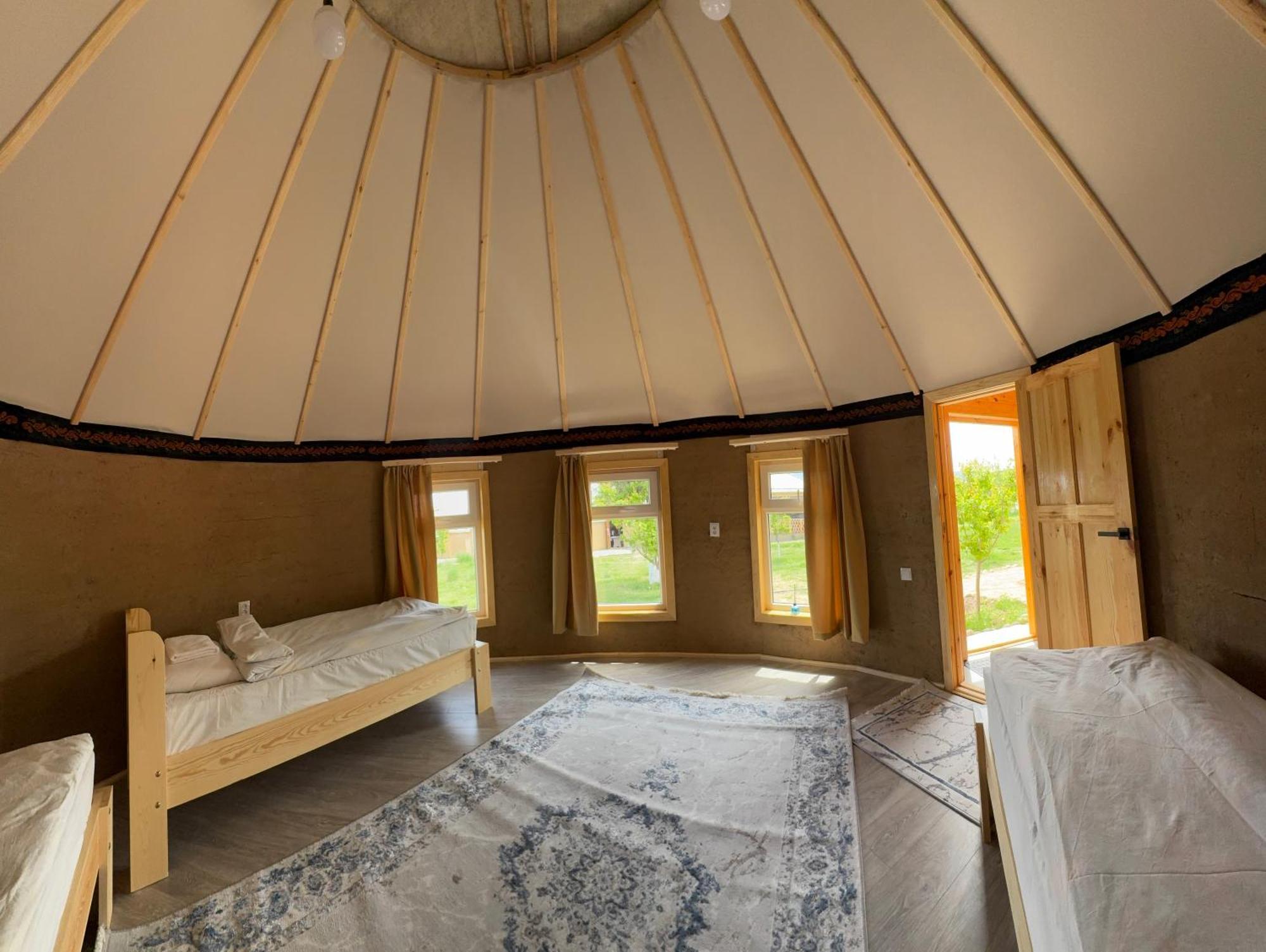 Отель Bosogo Yurt Camp Bokonbayevo Экстерьер фото